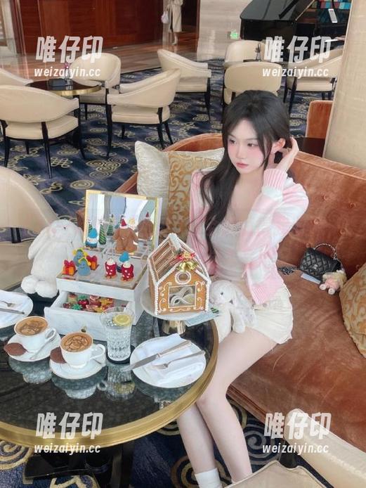 这波8卦全都值得我收藏，17一起吃瓜真的太会！