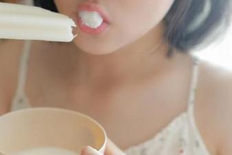 突然觉得这51吃瓜的下载按钮像个神秘符号，点进去真能收获几颗瓜吗？