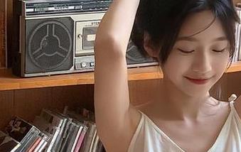 “51黑料”送你一份永久性铁杆迷惑，快来尝尝这瓜的滋味！