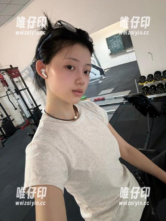 跟随61吃瓜，永不迷路，带你解锁热辣话题，火得不要不要的！