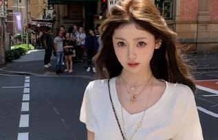 观看91黑料的同时，俺心里暗想，这一区也太迷人了吧…