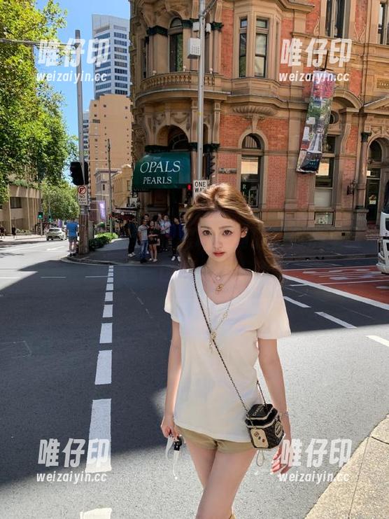 观看91黑料的同时，俺心里暗想，这一区也太迷人了吧…