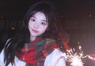 好奇心drive，但吃瓜网导航本身就像一串链子，永远跟着八卦跑！