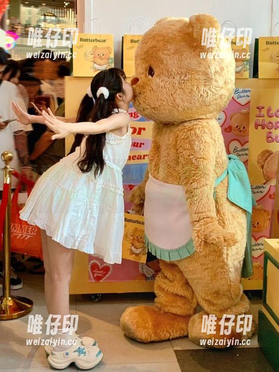 吾爱吃瓜官网：黑料不打烊，仿佛每天都能体验一把人间百态。