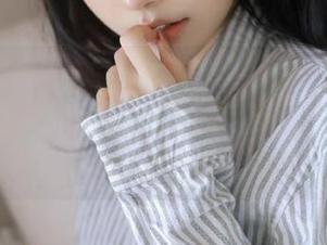 在黑哥扒料网站,今日热点就像一杯好酒,回味无穷,还是宁愿醉得不醒!