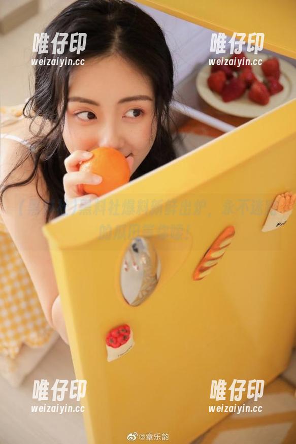 黑料社爆料新鲜出炉，永不迷路的瓜田等你嗦！