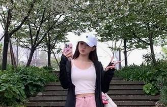 黑料网红直达：瓜很多，信息超速传递！